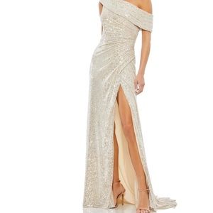 ❗️50% OFF❗️ Ieena For MAC DUGGAL ONE-SHOULDER RUCHED SEQUINED GOWN
